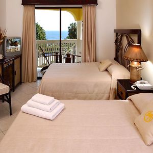 Queen Room Sea View